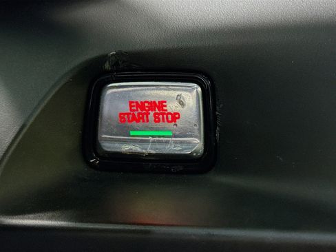 Used 2020 Chevrolet Camaro ZL1 image 21