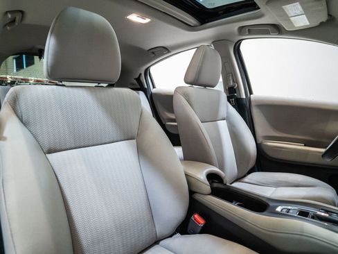 Used 2017 Honda HR-V EX image 13