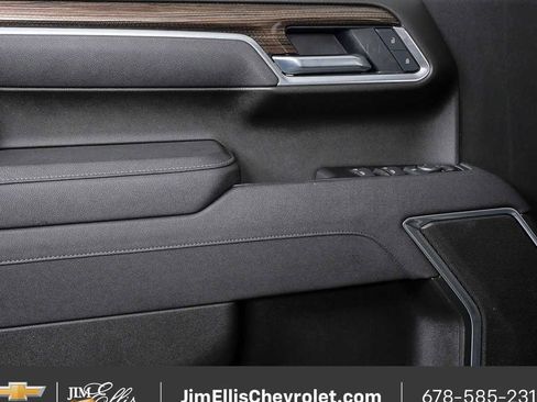 Certified 2025 Chevrolet Silverado 1500 LT AWD/4WD image 6