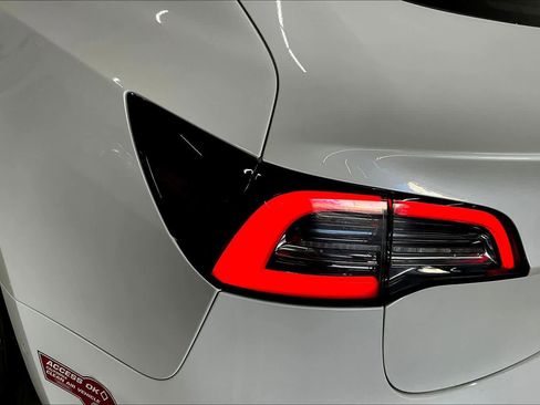 Used 2020 Tesla Model 3 Standard Range Plus image 31