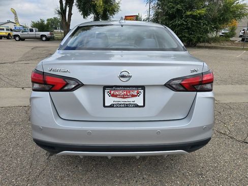 Used 2020 Nissan Versa SV image 6
