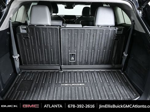 Used 2021 Toyota Highlander Platinum image 31