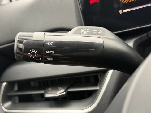 New 2026 Kia K4 FWD image 28