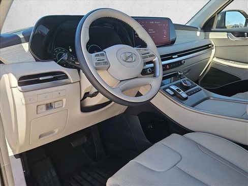 Used 2025 Hyundai Palisade Calligraphy image 10