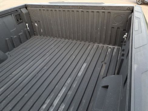 Used 2022 Toyota Tundra SR5 w/ SR5 Premium Package AWD/4WD image 14