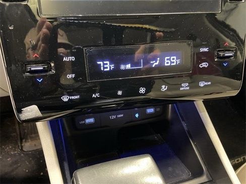 Used 2022 Hyundai Santa Fe SEL image 27