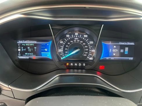 Used 2013 Ford Fusion SE FWD image 22