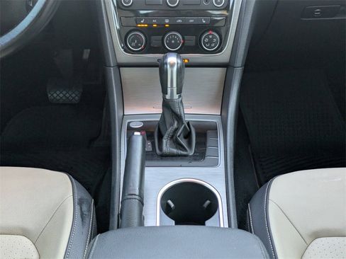 Used 2015 Volkswagen Passat 1.8T SE image 19