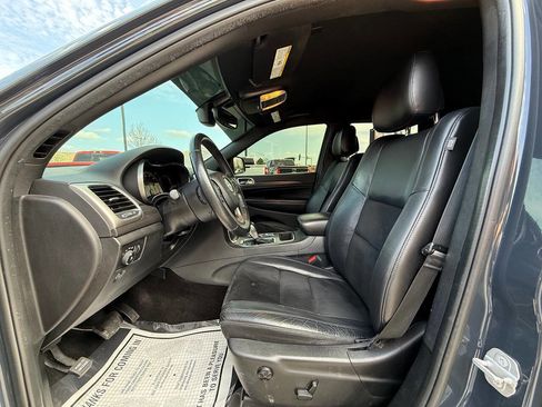 Used 2018 Jeep Grand Cherokee Altitude AWD/4WD image 16