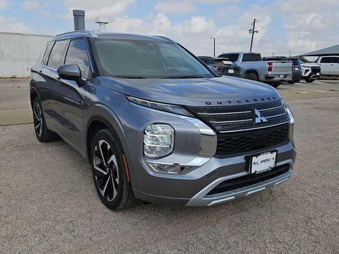 Used 2024 Mitsubishi Outlander SEL FWD image 2