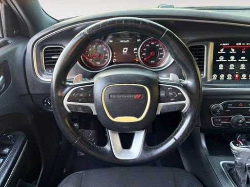 Used 2017 Dodge Charger R/T RWD image 10