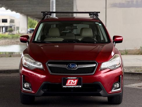 Used 2017 Subaru Crosstrek 2.0i Premium AWD/4WD image 3