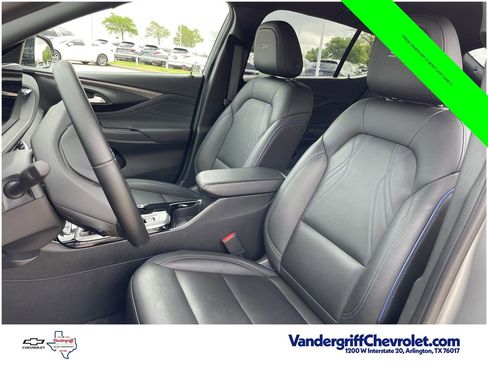 Used 2025 Buick Envista Sport Touring FWD image 23