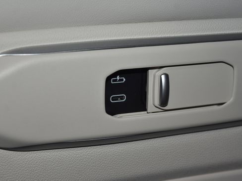 New 2026 BMW X5 xDrive50e w/ Executive Package image 20