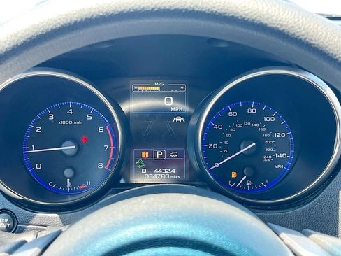 Used 2019 Subaru Outback 2.5i AWD/4WD image 12