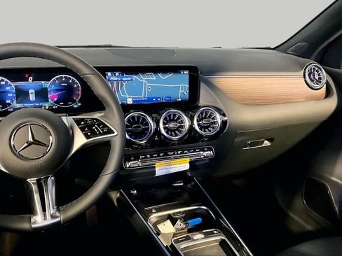 New 2026 Mercedes-Benz GLA 250 4MATIC image 8
