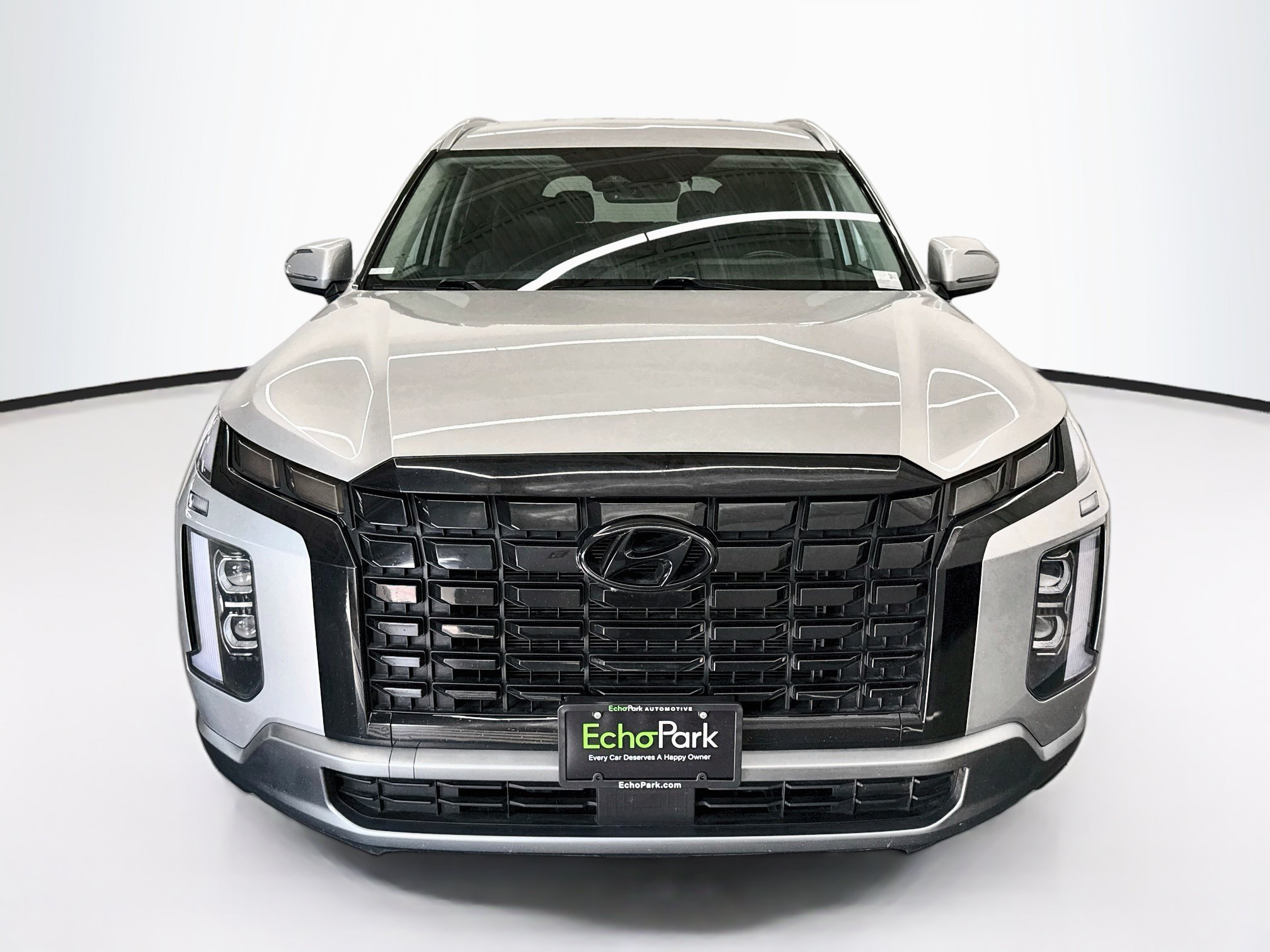 Used 2025 Hyundai Palisade SEL FWD image 2