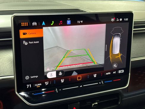 New 2025 Volkswagen ID. Buzz Pro S RWD image 19