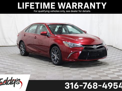 Used 2017 Toyota Camry XSE w/ Advanced Technology Package FWD image 1