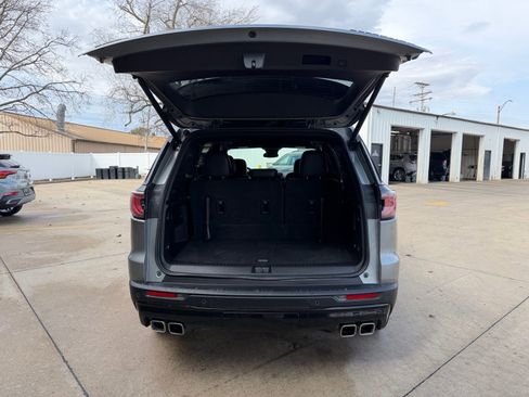 Used 2025 GMC Acadia Elevation w/ Elevation Premium Package image 35