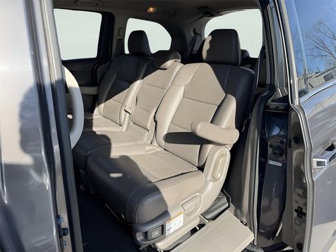 Used 2016 Honda Odyssey Touring image 22