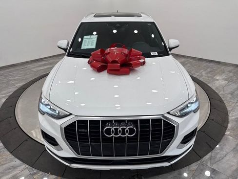 Used 2022 Audi Q3 2.0T Premium w/ Convenience Package image 2