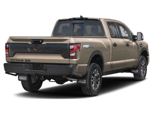 Used 2024 Nissan Titan PRO-4X AWD/4WD image 5