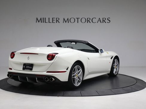 Certified 2017 Ferrari California T image 8