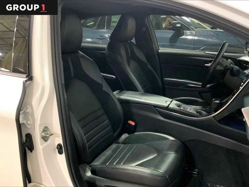 Used 2020 Toyota Avalon XSE w/ Carpet Mat Package image 9