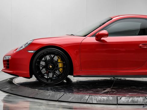 Used 2014 Porsche 911 Turbo S AWD/4WD image 9