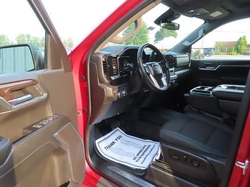 Used 2024 GMC Sierra 1500 Elevation AWD/4WD image 17