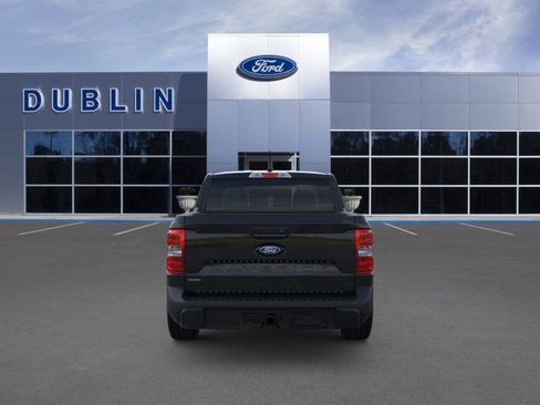 New 2025 Ford Maverick XLT w/ XLT Luxury Package FWD image 32