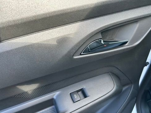 New 2027 Chevrolet Bolt LT w/ Comfort Package image 12