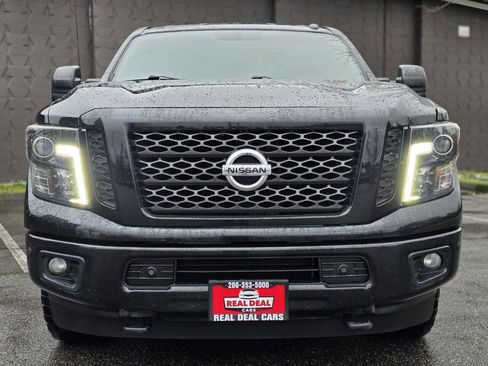 Used 2018 Nissan Titan SL w/ Midnight Edition image 2