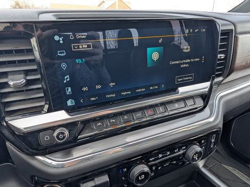 Used 2023 Chevrolet Silverado 1500 High Country w/ High Country Premium Package image 17