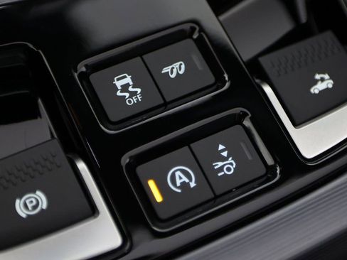 Used 2023 Jaguar F-TYPE R image 29