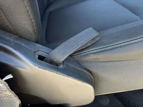 Used 2019 Jeep Wrangler Unlimited Sahara image 13