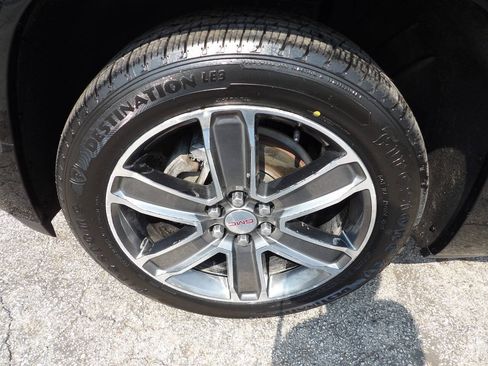 Used 2018 GMC Acadia Denali w/ LPO, Cargo Package AWD/4WD image 5