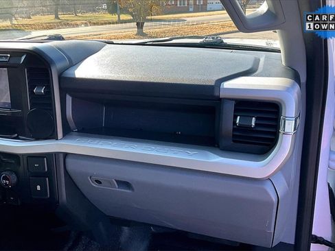 Used 2023 Ford F250 XL w/ FX4 Off-Road Package image 16