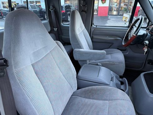 Used 1994 Ford F150 XL image 34