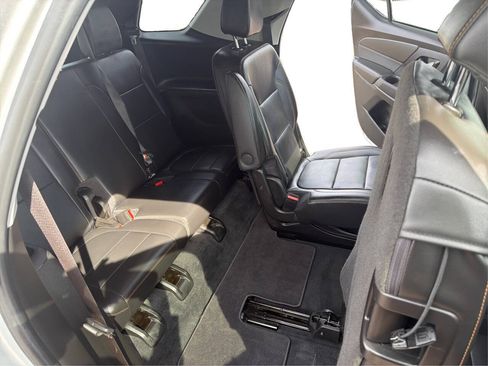 Used 2021 Chevrolet Traverse Premier AWD/4WD image 44