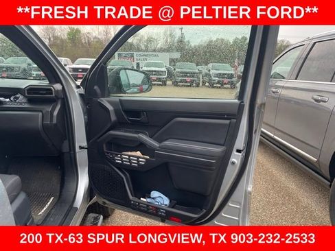 Used 2025 Toyota Tacoma SR image 16