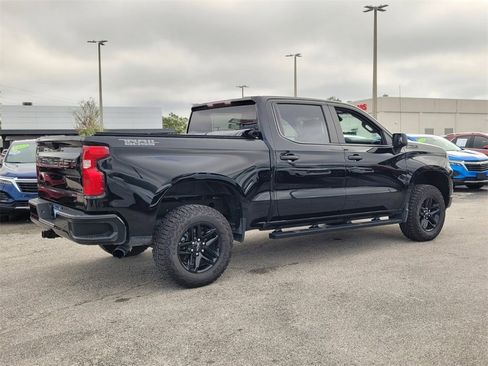 Used 2025 Chevrolet Silverado 1500 Custom Trail Boss w/ Dark Appearance Package image 7