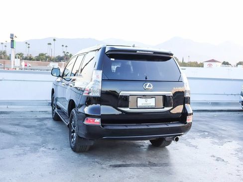 Used 2022 Lexus GX 460 Premium w/ Premium Package AWD/4WD image 7