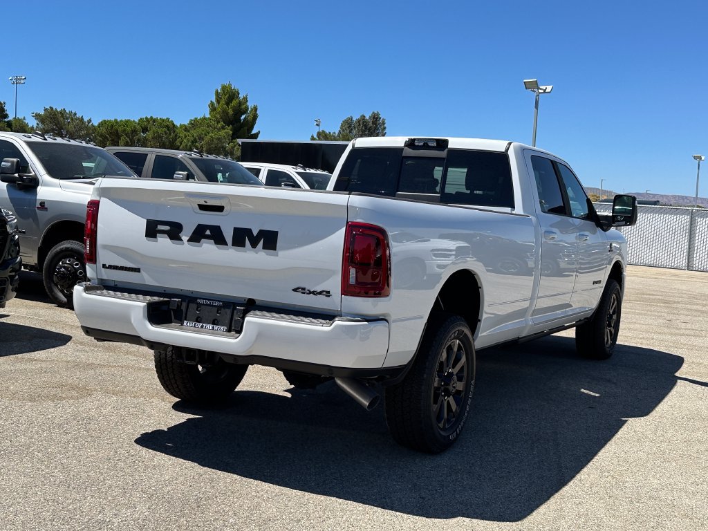 New 2026 RAM 2500 Laramie AWD/4WD image 8