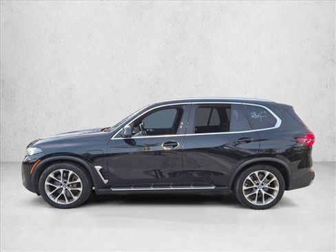 Used 2025 BMW X5 xDrive50e AWD/4WD image 8