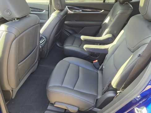 Used 2025 Cadillac XT6 Premium Luxury image 20