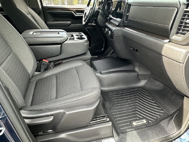 Used 2023 Chevrolet Silverado 1500 LT AWD/4WD image 10