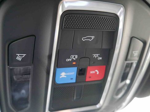 New 2025 Jeep Grand Cherokee Limited image 39