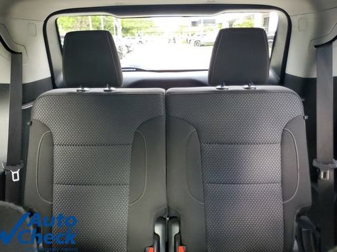 Used 2023 GMC Acadia SLE w/ Elevation Edition FWD image 10